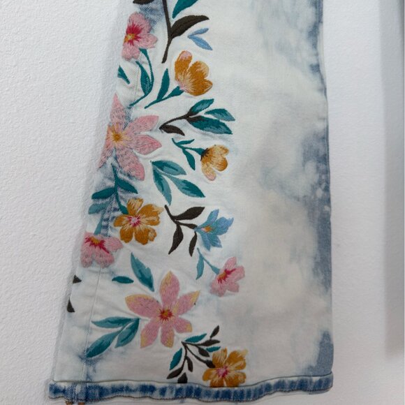 Free People High Rise Driftwood Farrah Embroidered Flare Jeans - Like New! - Picture 7 of 9